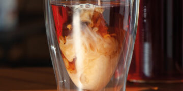 Cascara Honey-Latte: Leckeres Tee-Rezept aus Kaffeekirschen