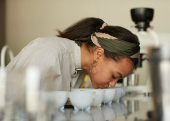 Cupping Test Side View