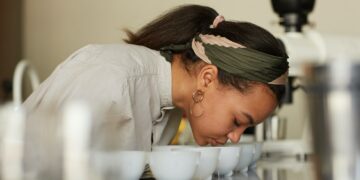 Cupping Test Side View